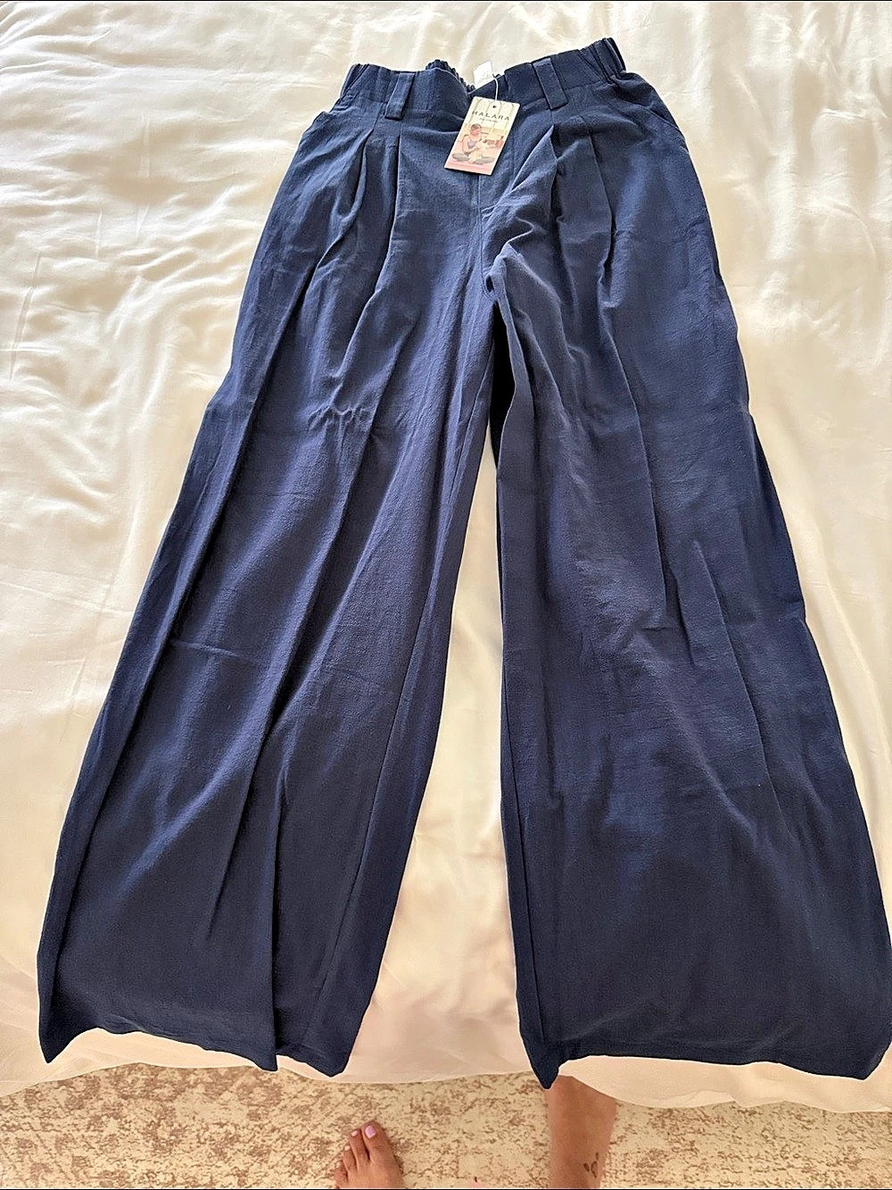 HALARA Flex High Waisted Pleated Wide Leg Work Pants Wide Leg Pants in Blue Size